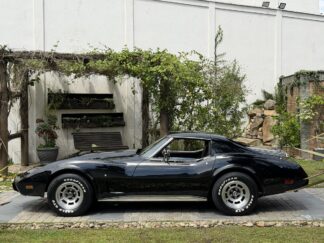 CHEVROLET CORVETTE STINGRAY 1977